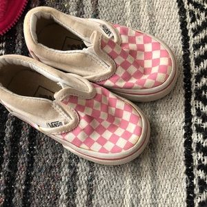 Toddler size 5.5 off the wall Vans